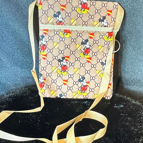Disney Handbags - ❣️5|$25❣️Disney Mickey Mouse light tan Crossbody Bag